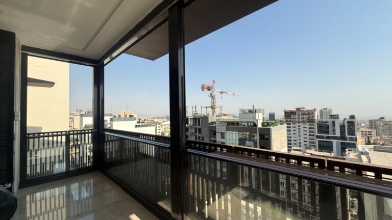 پنجره گیوتینی | برج ستاره