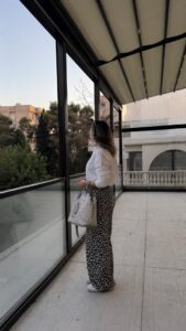 پنجره گیوتینی و سقف متحرک | کافه دیدار